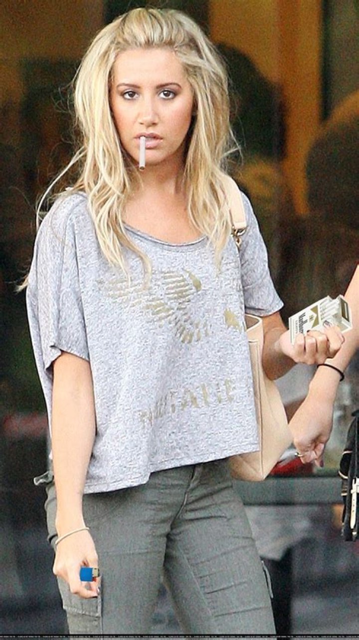 A Comprehensive Look at Ashley Tisdale Smoking: Facts, Speculations, and Lifestyle Choices